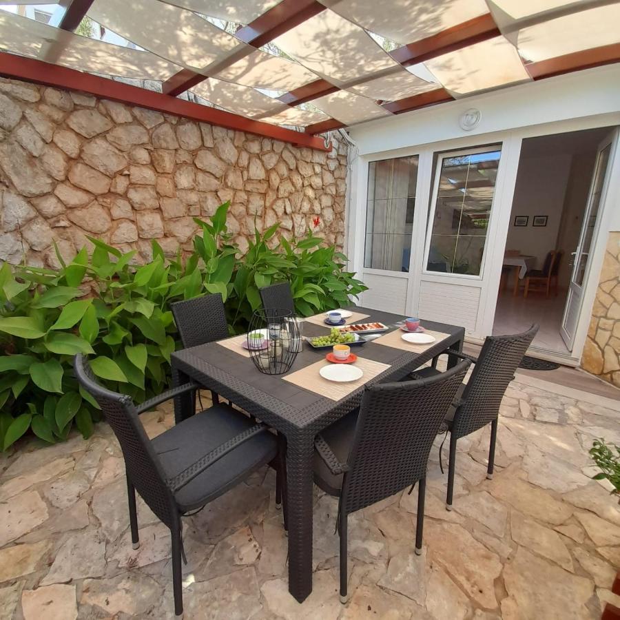 2-Bedroom Apartment 300M From Beach In Punat Zewnętrze zdjęcie